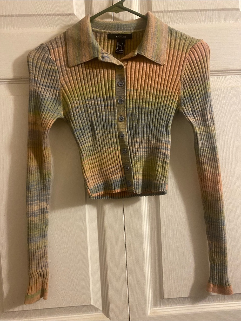 Forever 21 Pastel Ribbed Button-Down Crop Top